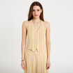 Gilet cintr&eacute; cropped col v sans manches jaune paille femme