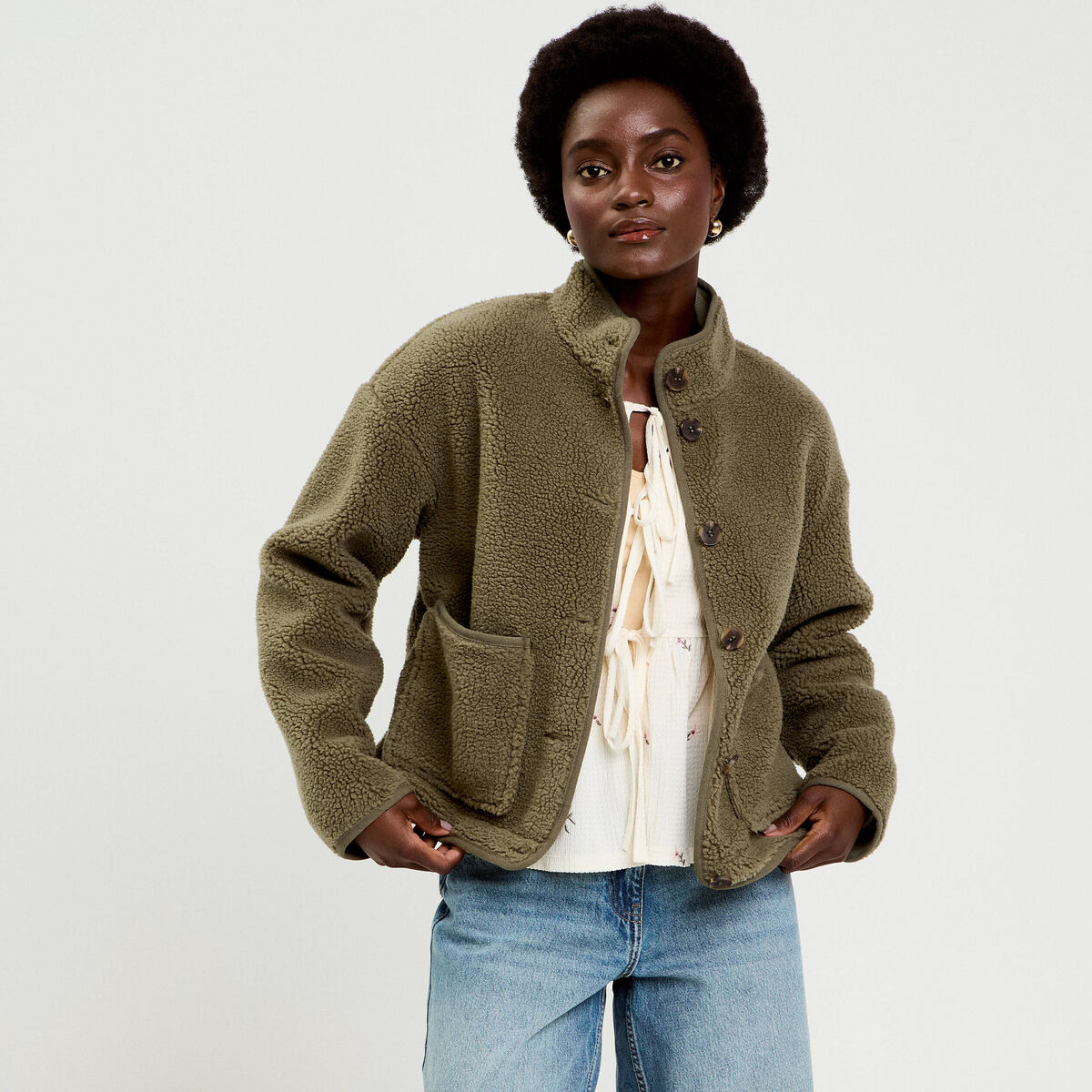 Veste droite courte effet polaire vert kaki femme