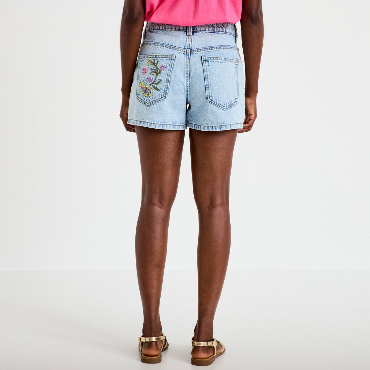 Short en jean avec broderie denim bleach femme