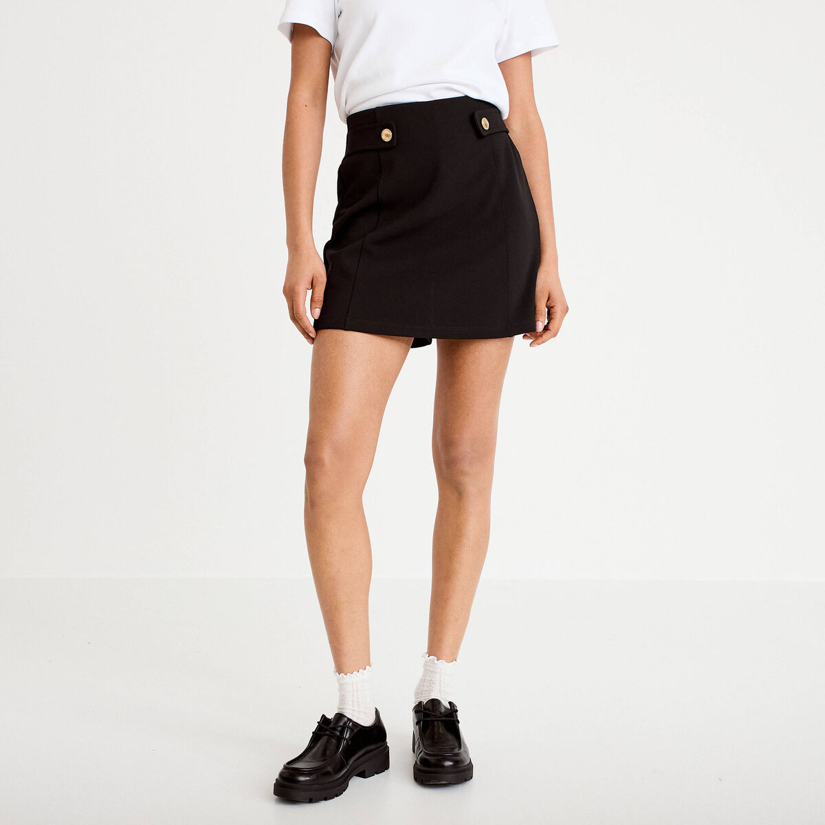 Jupe-short en maille avec boutons noir femme