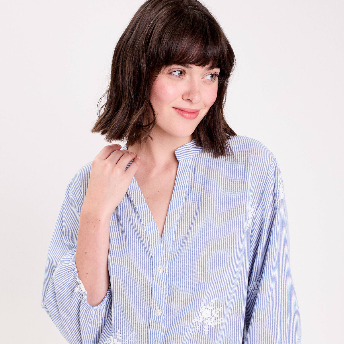 Blouse col tunisien blanc femme