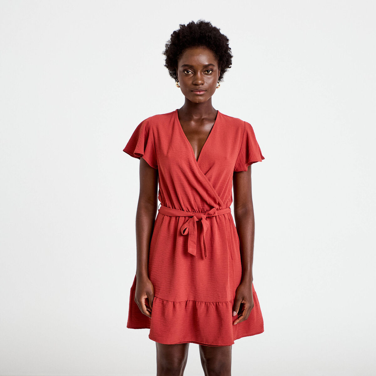 Robe courte &eacute;vas&eacute;e col v manches courtes vieux rose femme