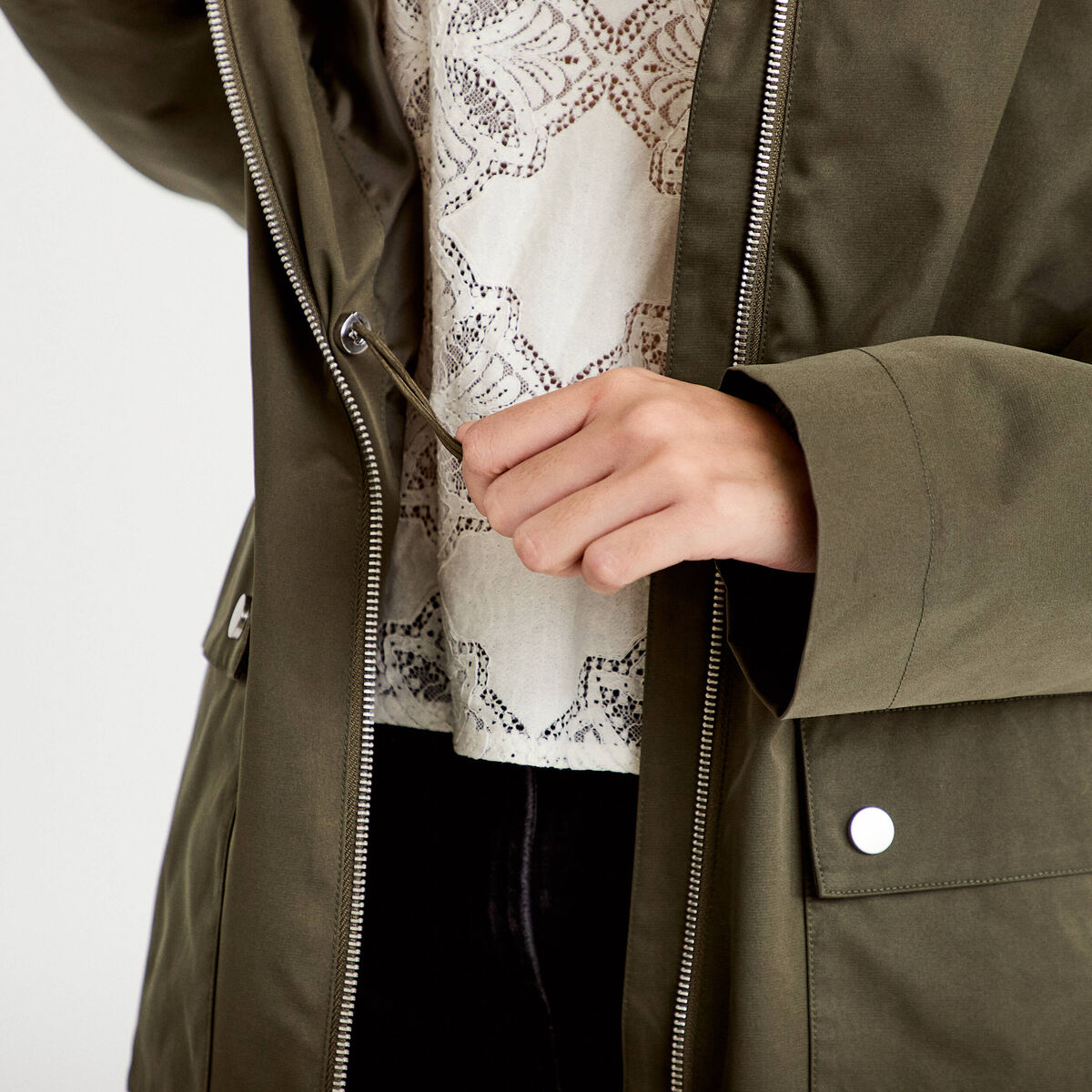 Parka &agrave; capuche taille ajustable vert kaki femme