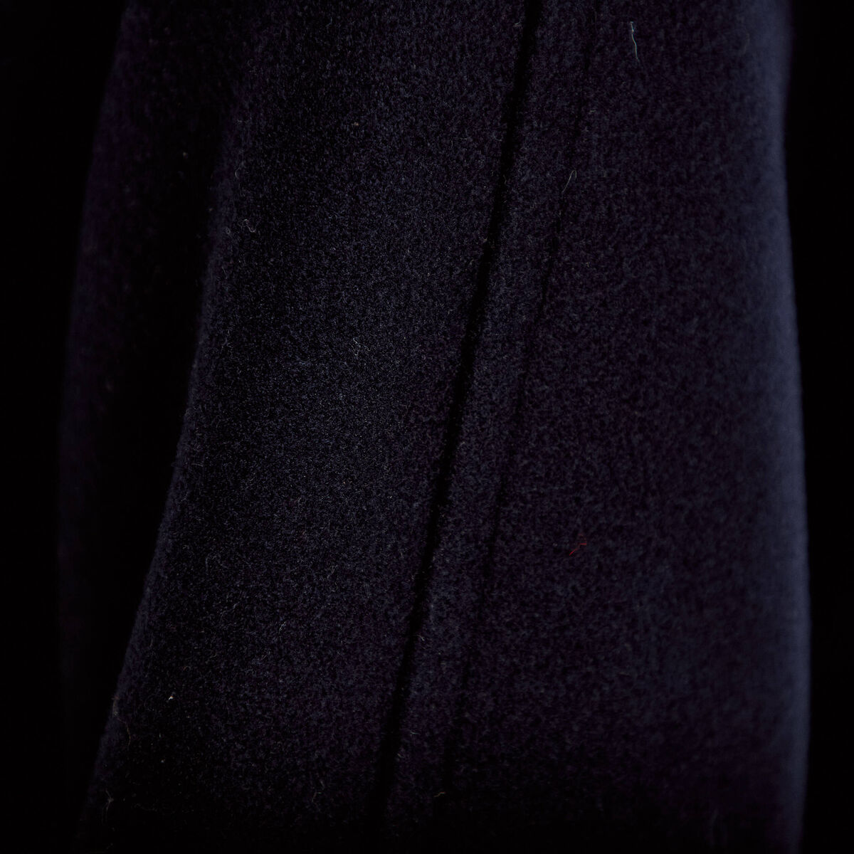 Veste chin&eacute;e col montant manches longues bleu marine femme