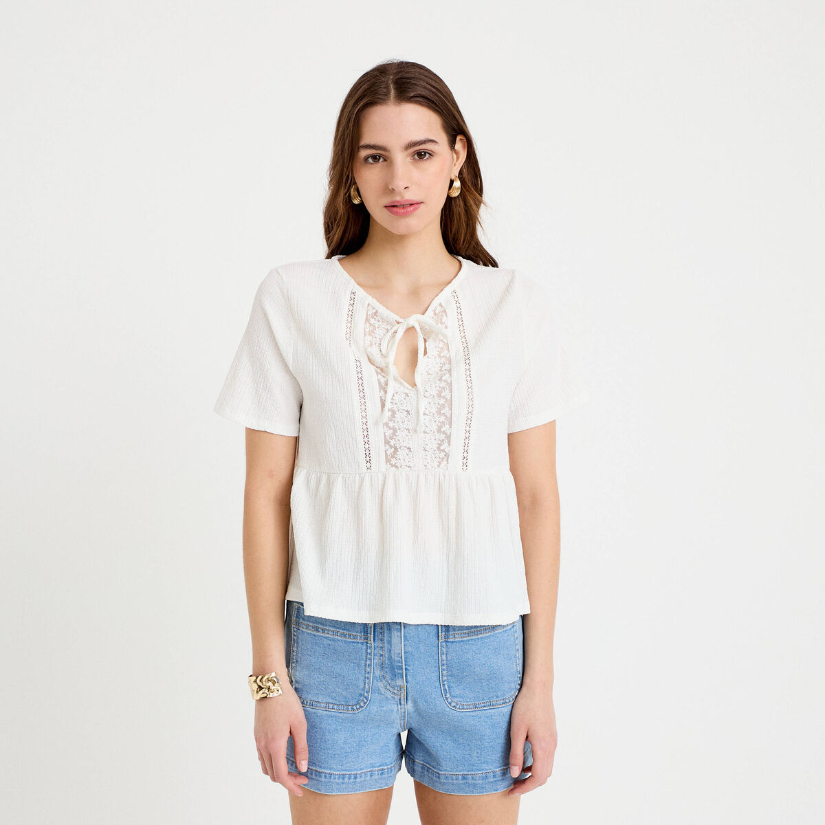 Blouse col v manches courtes dentelle ecru femme