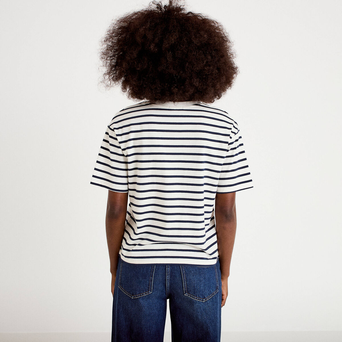 T-shirt col v manches courtes bleu fonc&eacute; femme