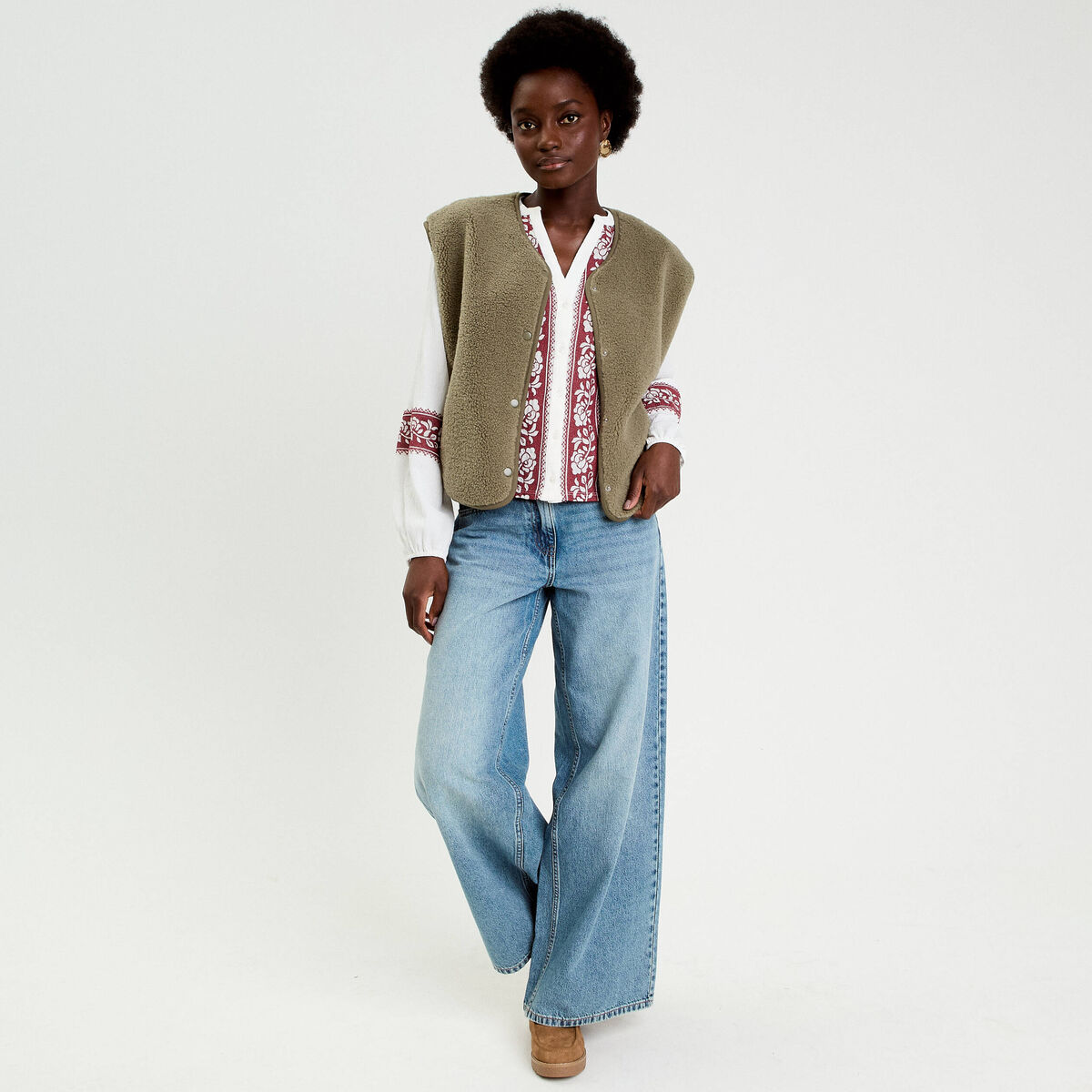 Blouse brod&eacute;e col tunisien ecru femme