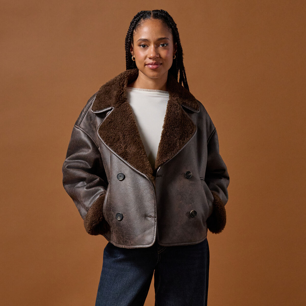 Caban cropped droit col tailleur marron fonc&eacute; femme