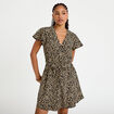 Robe courte &eacute;vas&eacute;e col v manches courtes beige femme