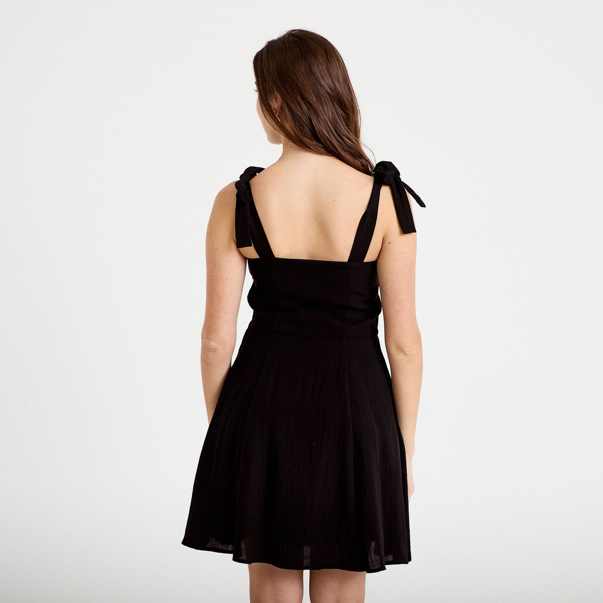 Robe patineuse courte &agrave; fines bretelles noir femme