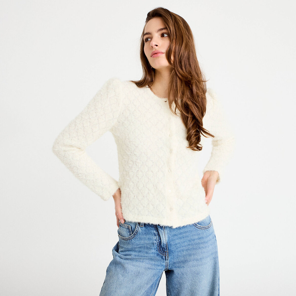 Gilet duveteux manches longues col rond ecru femme