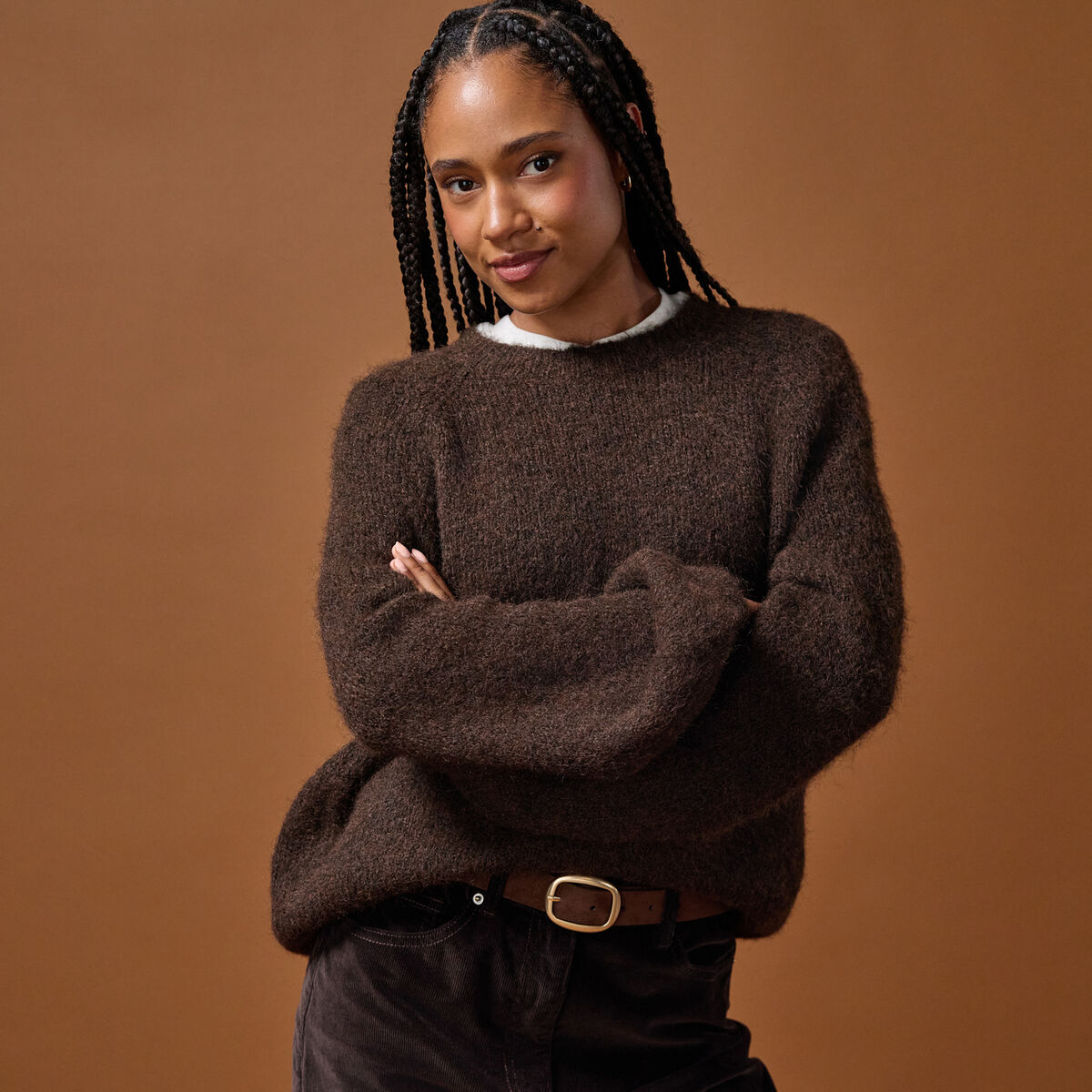 Pull ample col rond manches longues marron fonc&eacute; femme