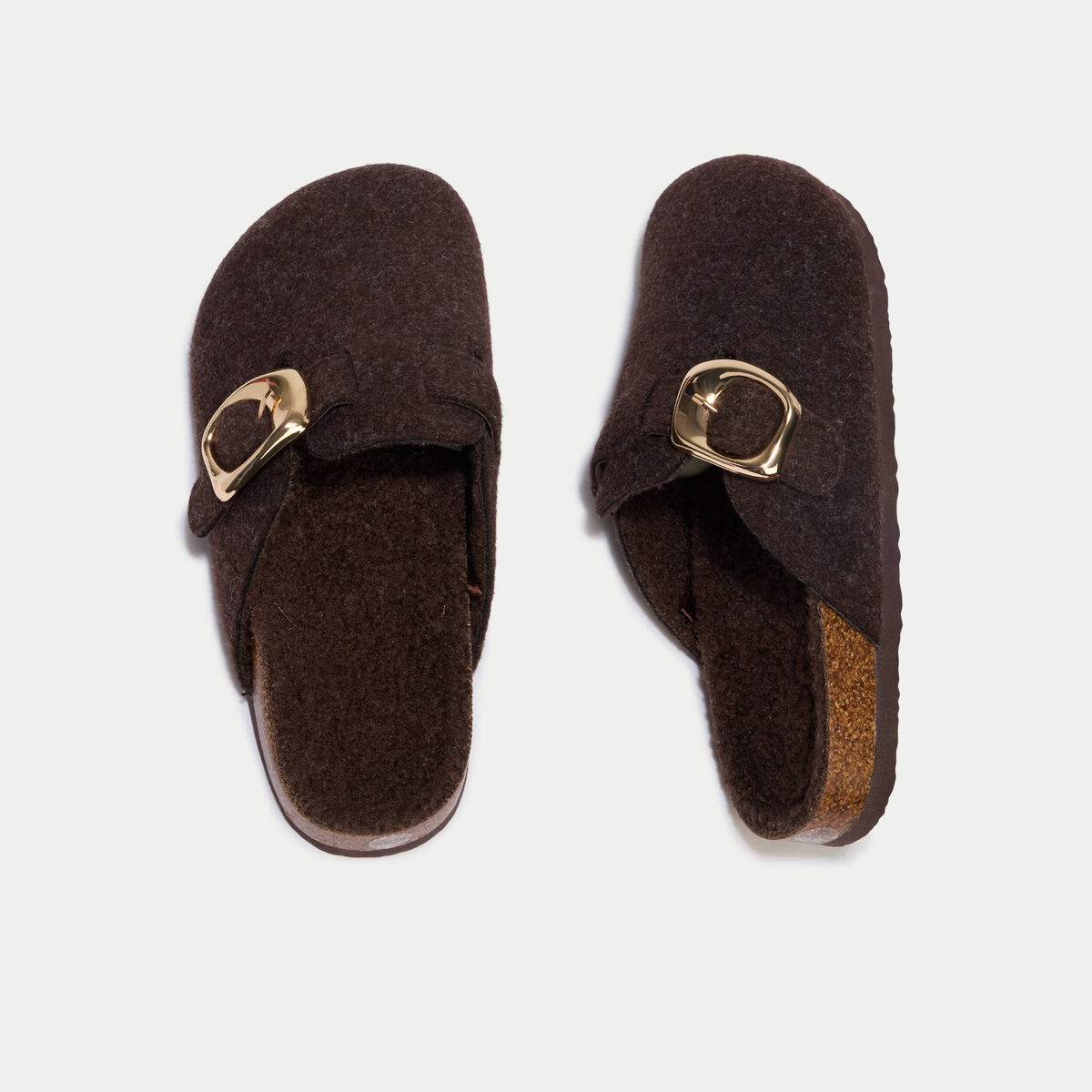 Chaussons sabot marron fonc&eacute; femme