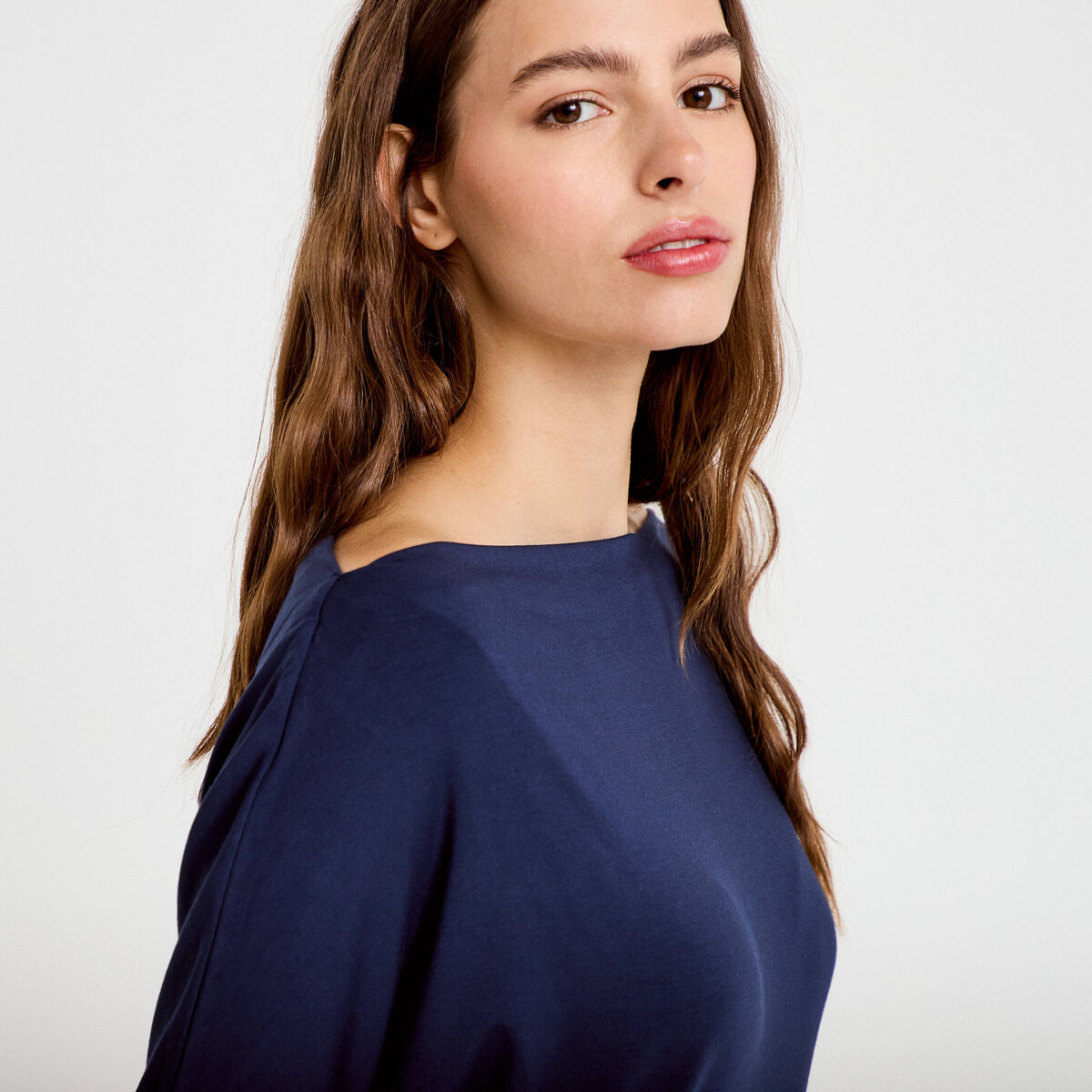 T-shirt col bateau manches longues bleu marine femme