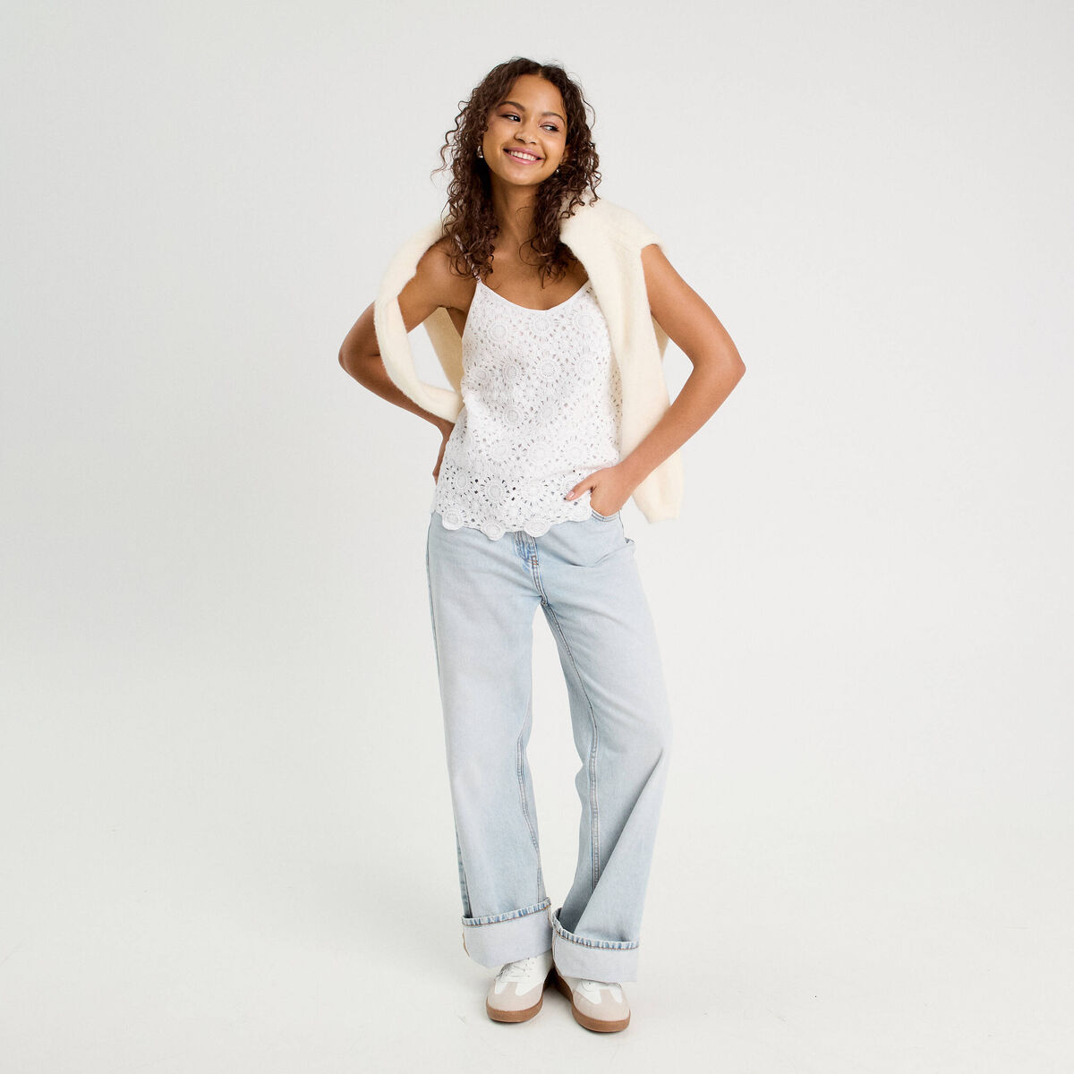 D&eacute;bardeur effet crochet blanc femme