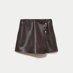 Jupe-short courte en similicuir marron fonc&eacute; femme