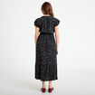 Robe longue &eacute;vas&eacute;e en dentelle col v noir femme
