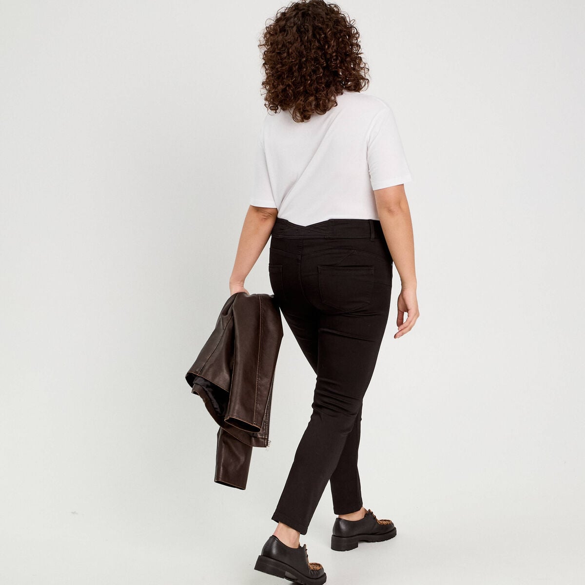 Jeans slim push-up denim noir femme