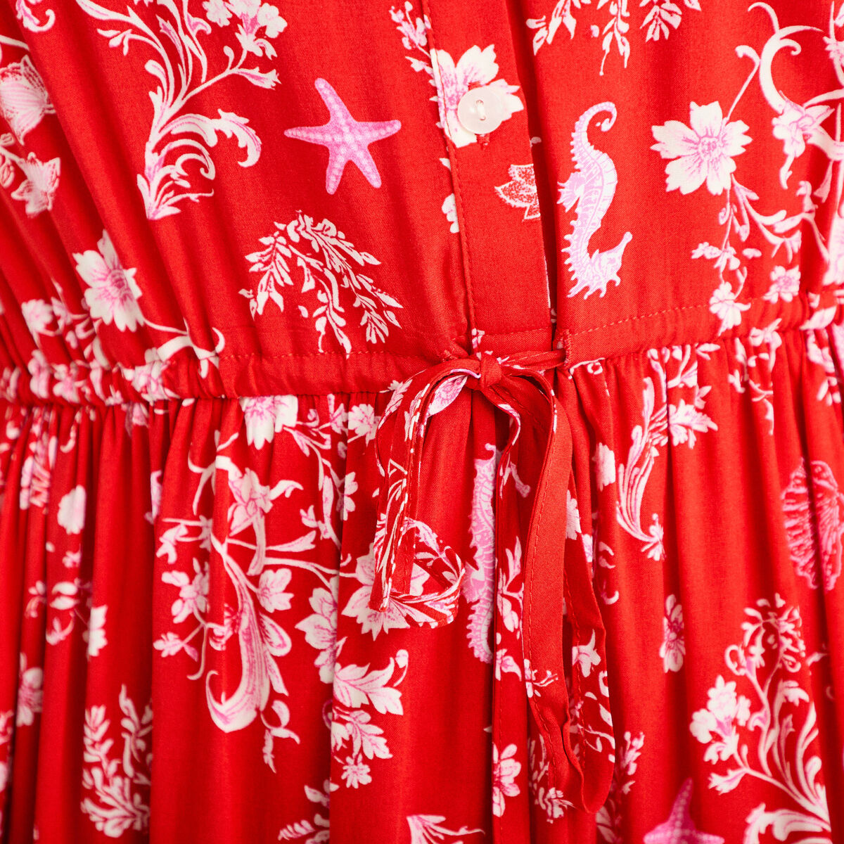Robe courte &eacute;vas&eacute;e col chemise rouge femme