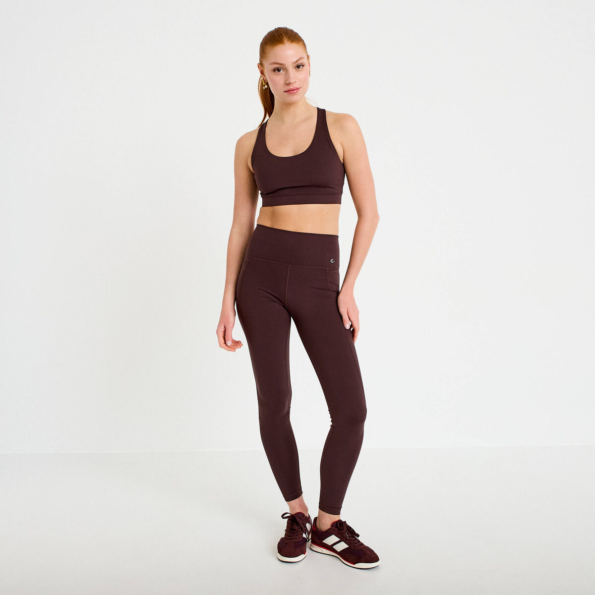 Brassi&egrave;re de sport activewear marron fonc&eacute; femme