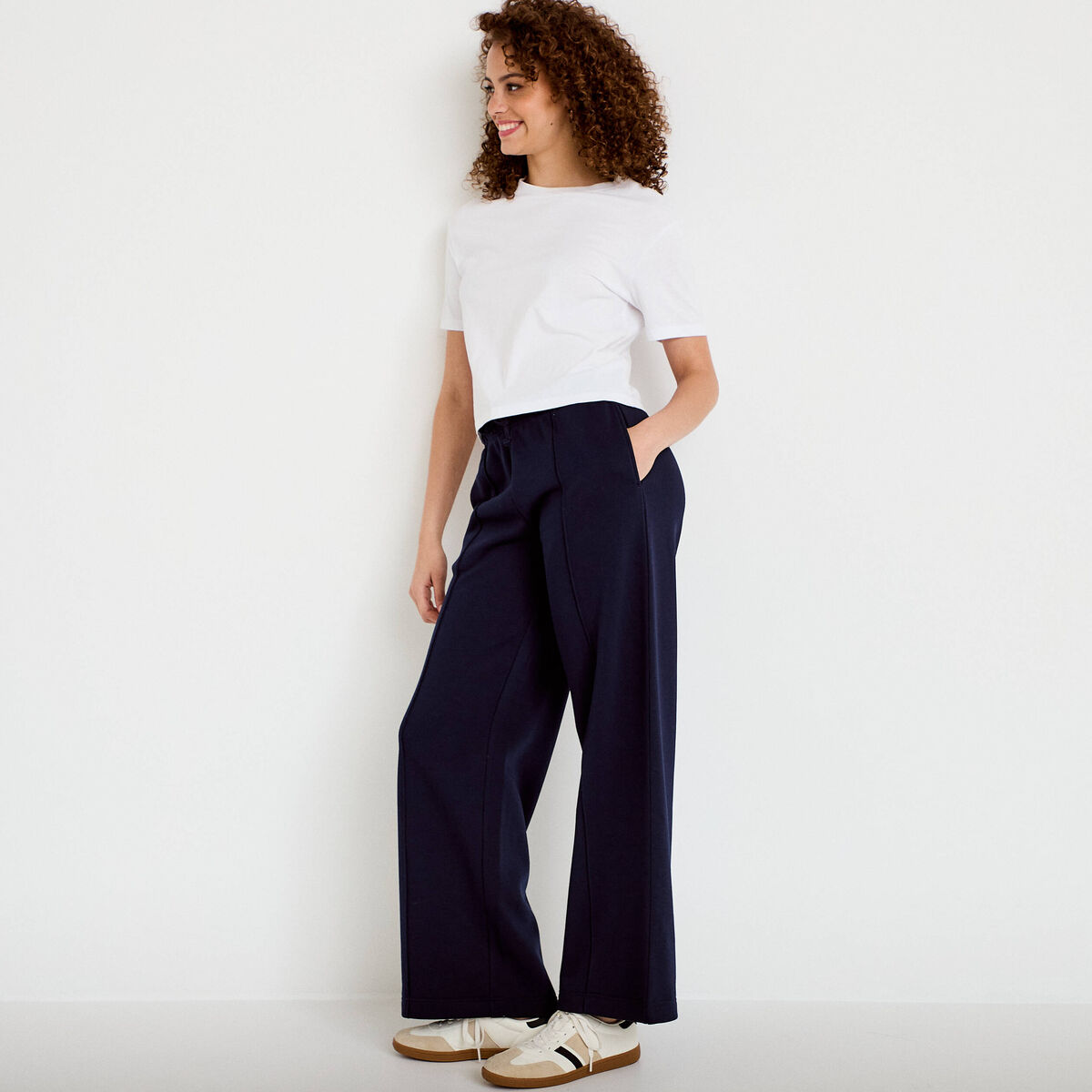 Pantalon large style jogging bleu marine femme