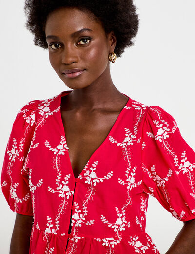 Blouse col v manches courtes brod&eacute;e rouge femme
