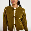 Gilet manches longues brod&eacute; noeuds vert olive femme