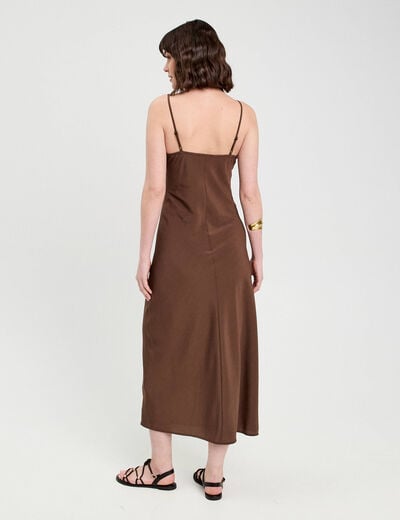 Robe longue ajust&eacute;e dentelle marron fonc&eacute; femme