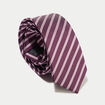 Cravate satin&eacute;e bordeaux femme