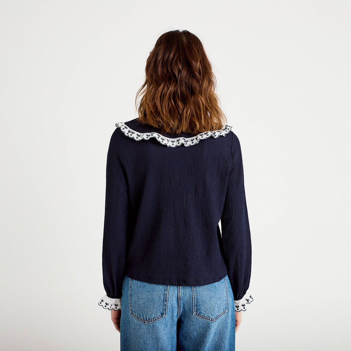 Blouse broderie manches longues bleu marine femme