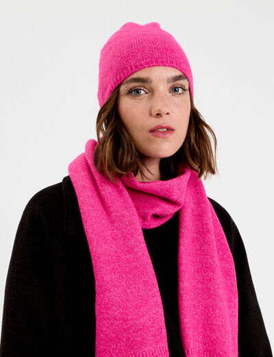 Ensemble bonnet et &eacute;charpe pr&ecirc;t &agrave; offrir rose fushia femme