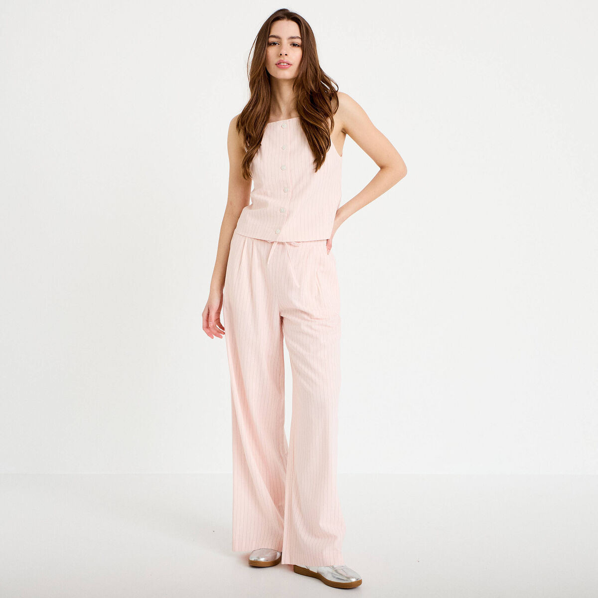 Gilet ajust&eacute; col v bretelles fines rose femme