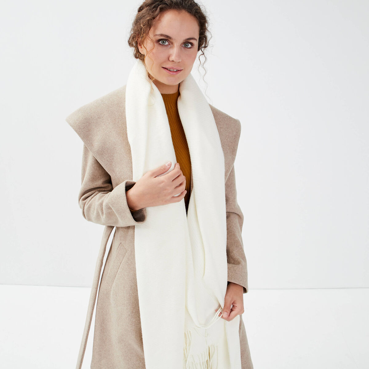 &Eacute;charpe &agrave; franges ecru femme
