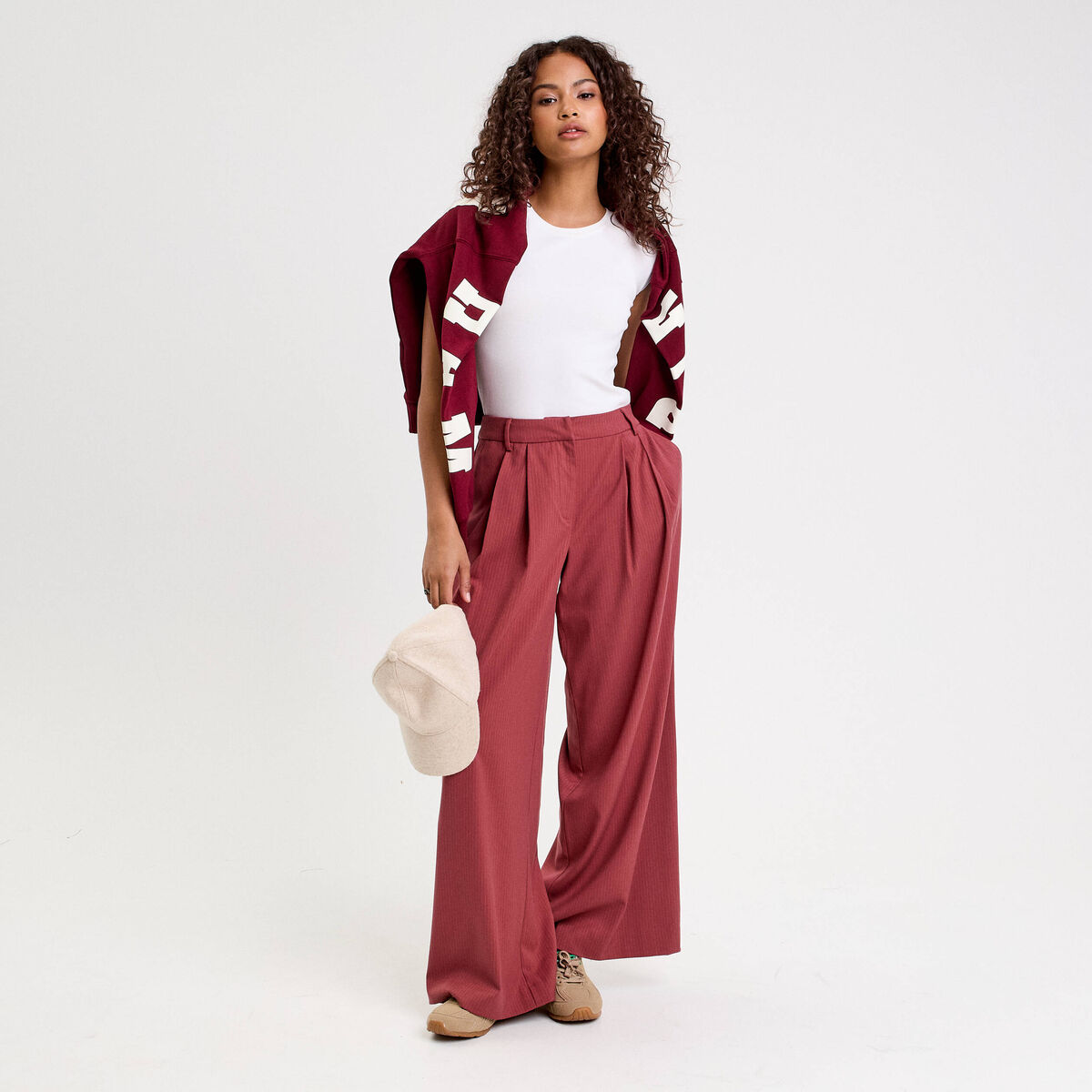 Pantalon large rouge fonc&eacute; femme
