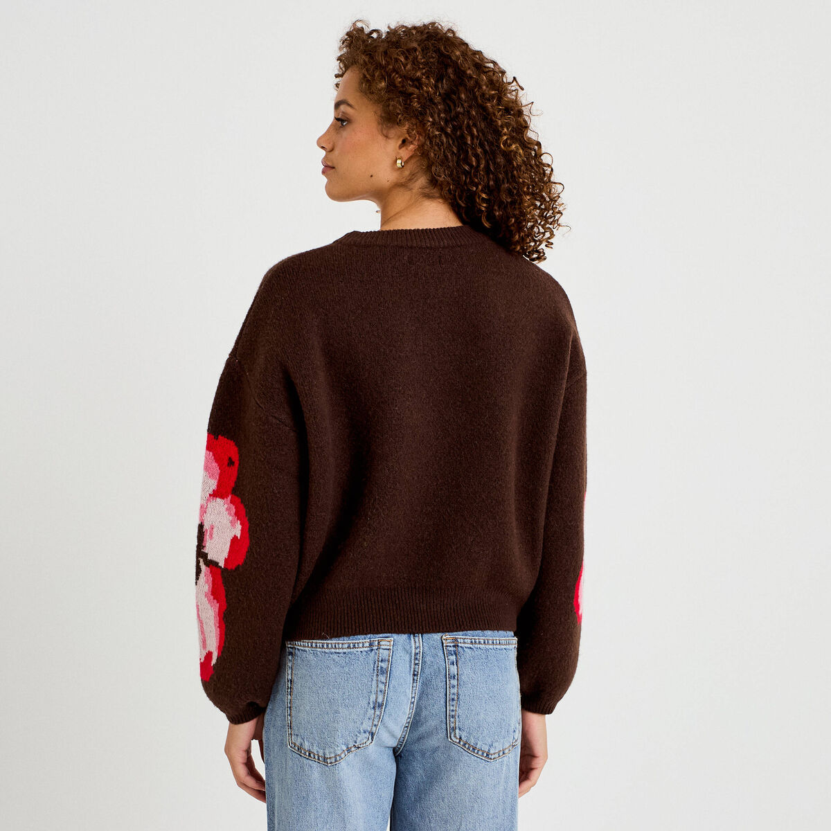 Pull ample col rond manches longues marron fonc&eacute; femme