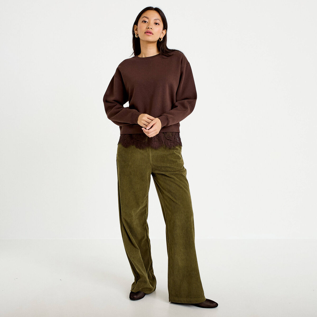 Pantalon jogging taille standard velours vert kaki femme