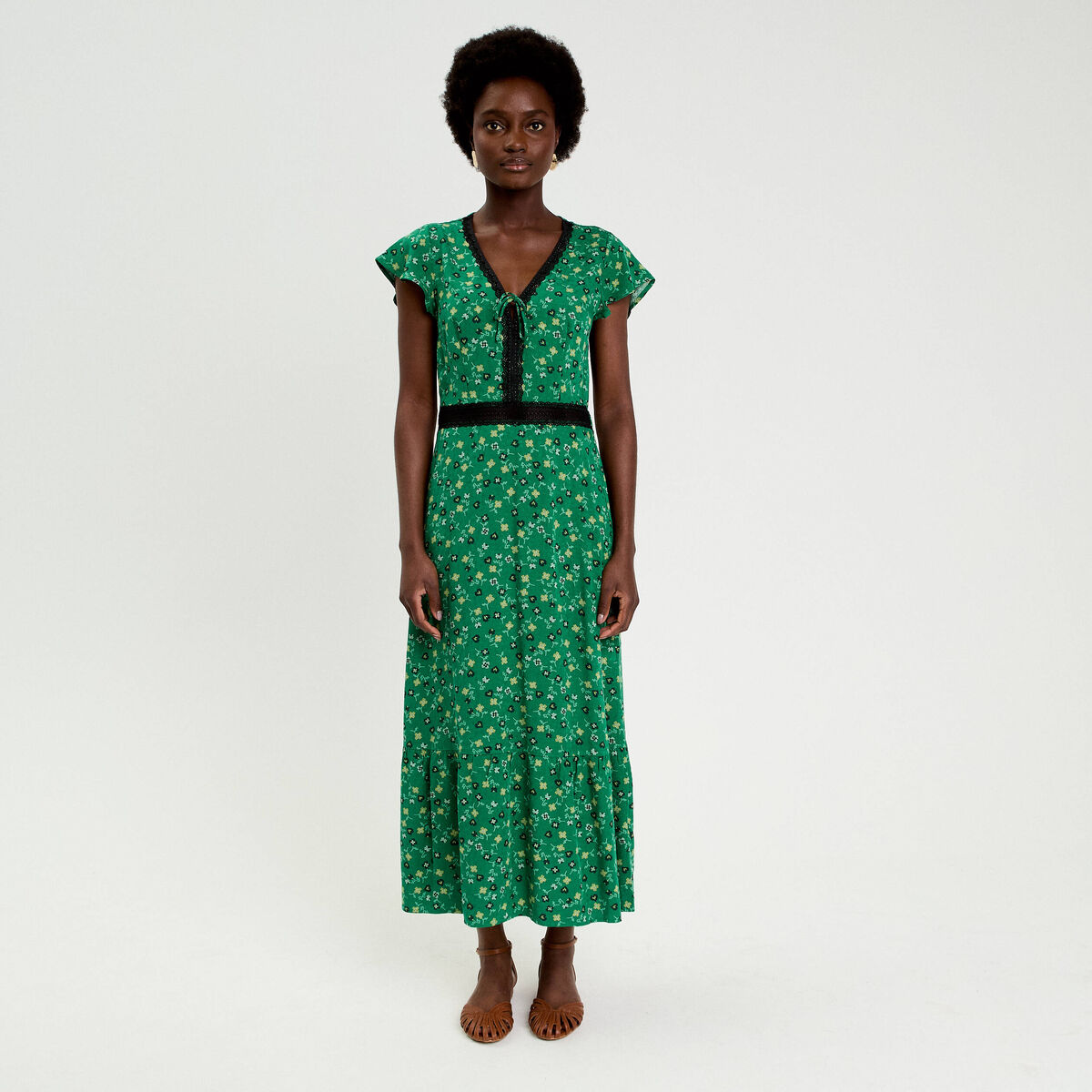 Robe longue &eacute;vas&eacute;e en dentelle col v vert femme