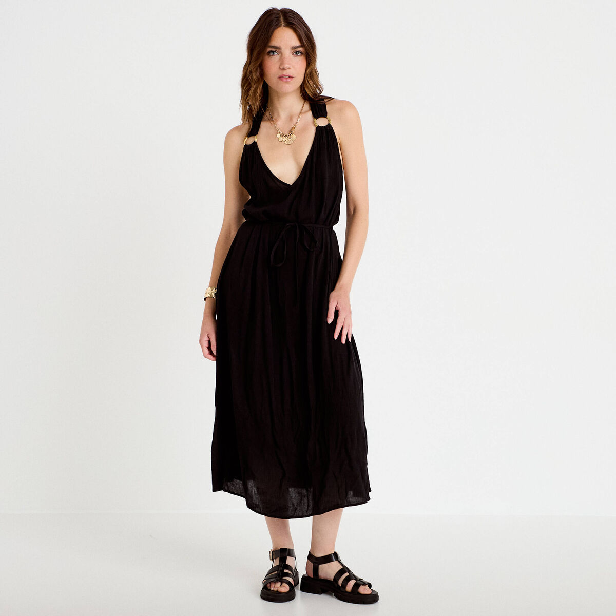 Robe longue droite fines bretelles col v noir femme