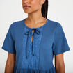 Blouse brod&eacute;e bleu fonc&eacute; femme