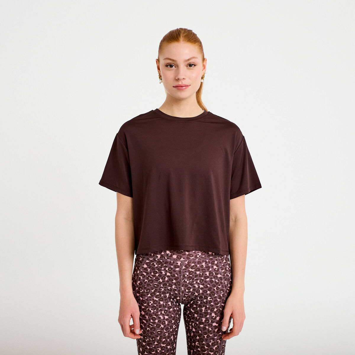 T-shirt manches courtes activewear marron fonc&eacute; femme