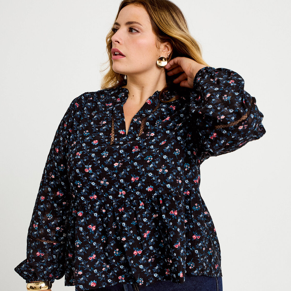 Chemise col v manches longues noir femme
