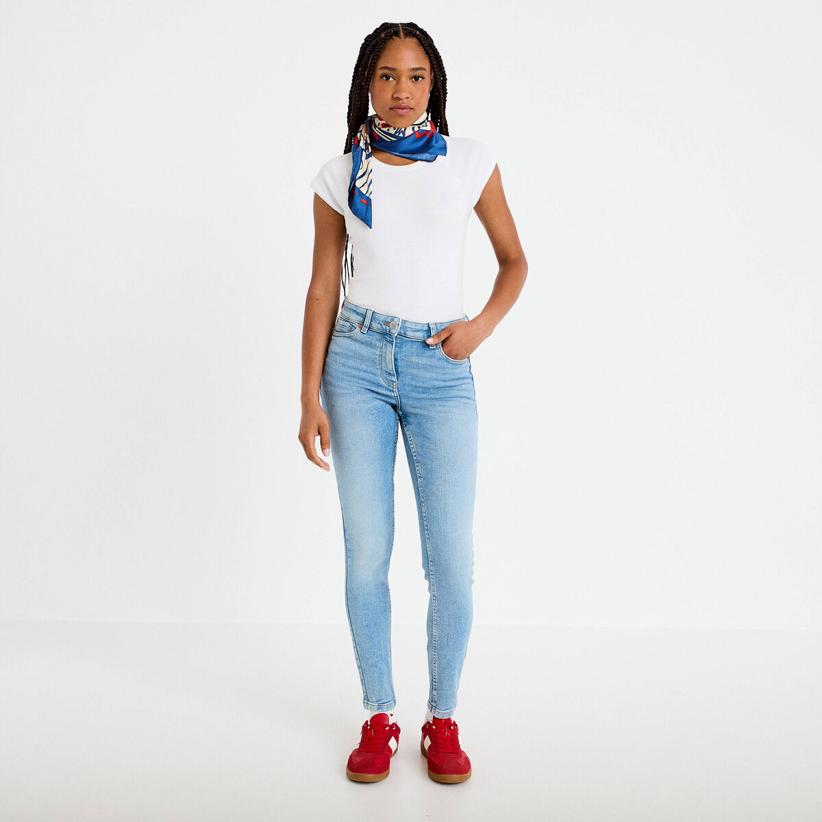 Jean skinny push-up taille standard denim bleach femme