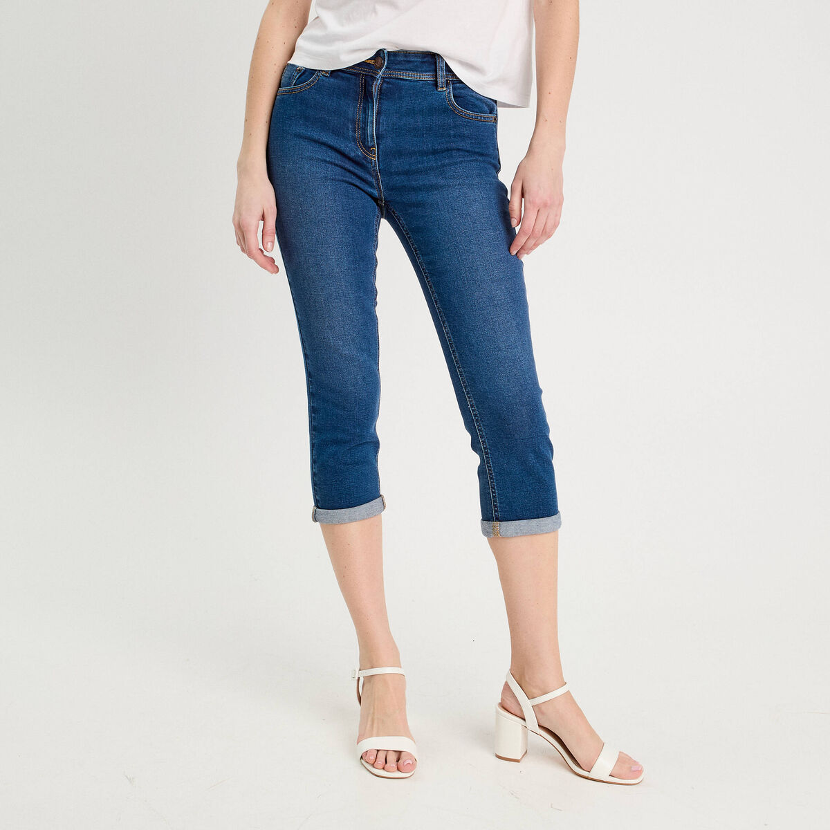 Pantacourt slim en jean denim stone femme
