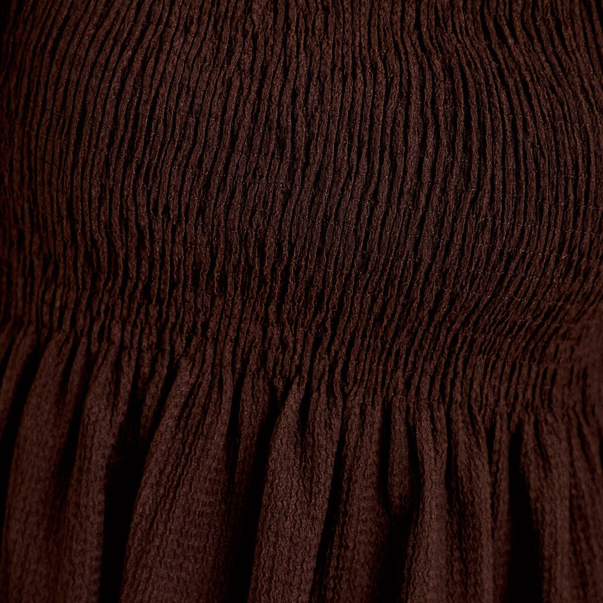 Blouse droite manches longues pliss&eacute;e marron fonc&eacute; femme