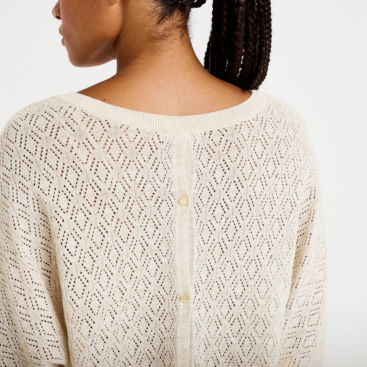 Pull ajour&eacute; col v manches courtes ecru femme