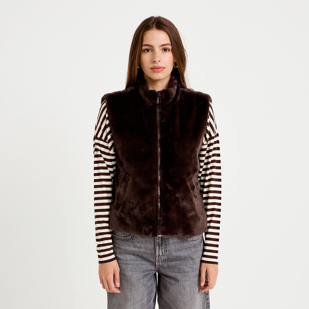 Veste r&eacute;versible sans manches marron fonc&eacute; femme