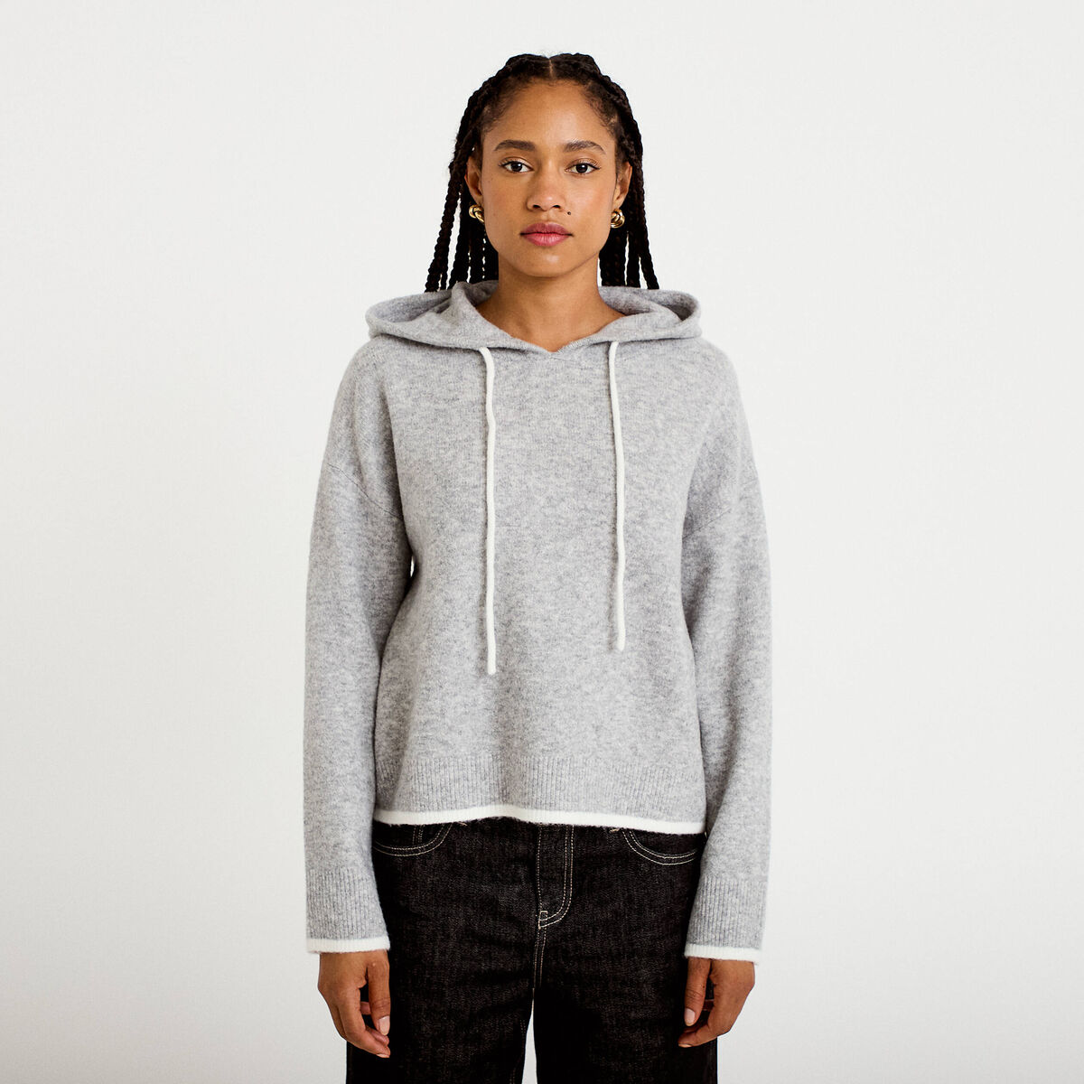 Pull &agrave; capuche gris clair femme