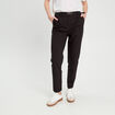 Pantalon cigarette ceintur&eacute; noir femme