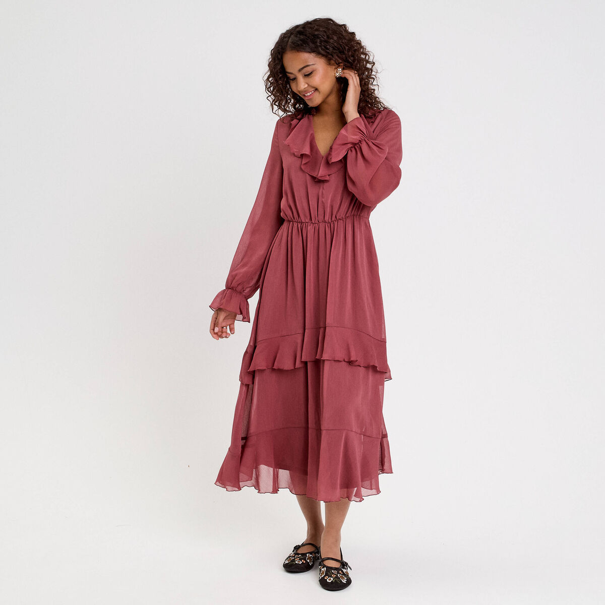 Robe longue &eacute;vas&eacute;e volants vieux rose femme