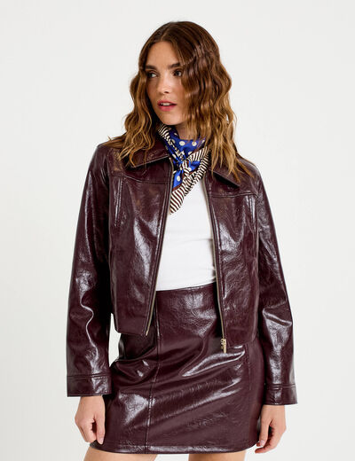 Veste droite cropped en similicuir violet fonc&eacute; femme